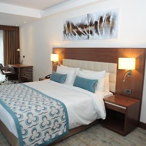 Superior Zimmer mit Kingsize-Bett